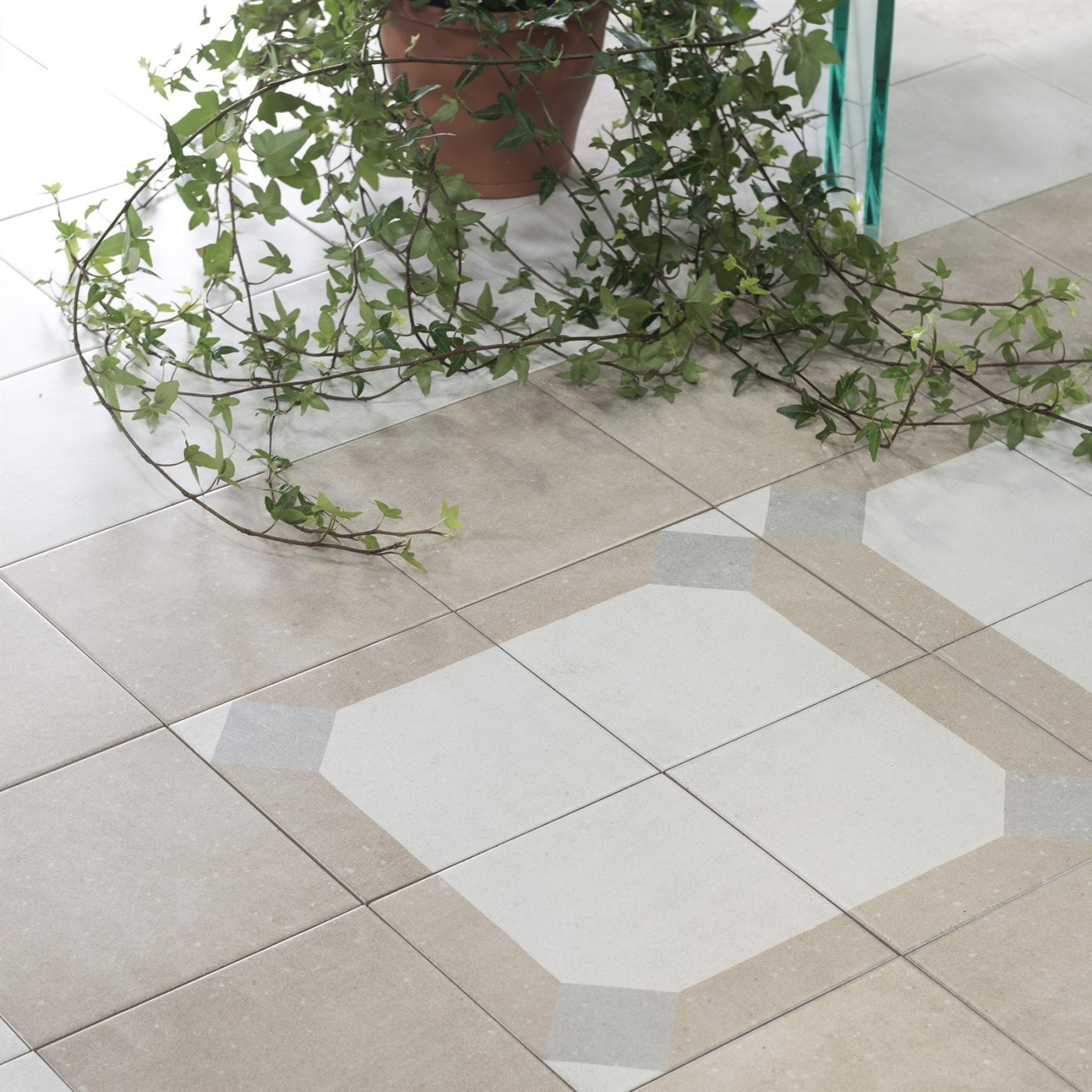 OPIFICIO TERRA FORMAT 90X90 RECT (20 MM) B=0.81 M²