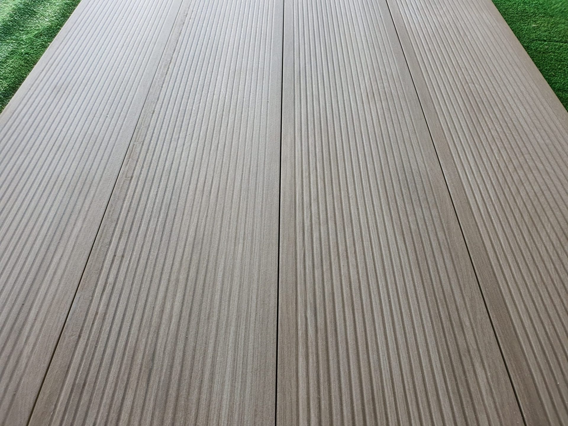 FACHALETTA QUARTZ ETNA 15X55 CM B=0.58 M²