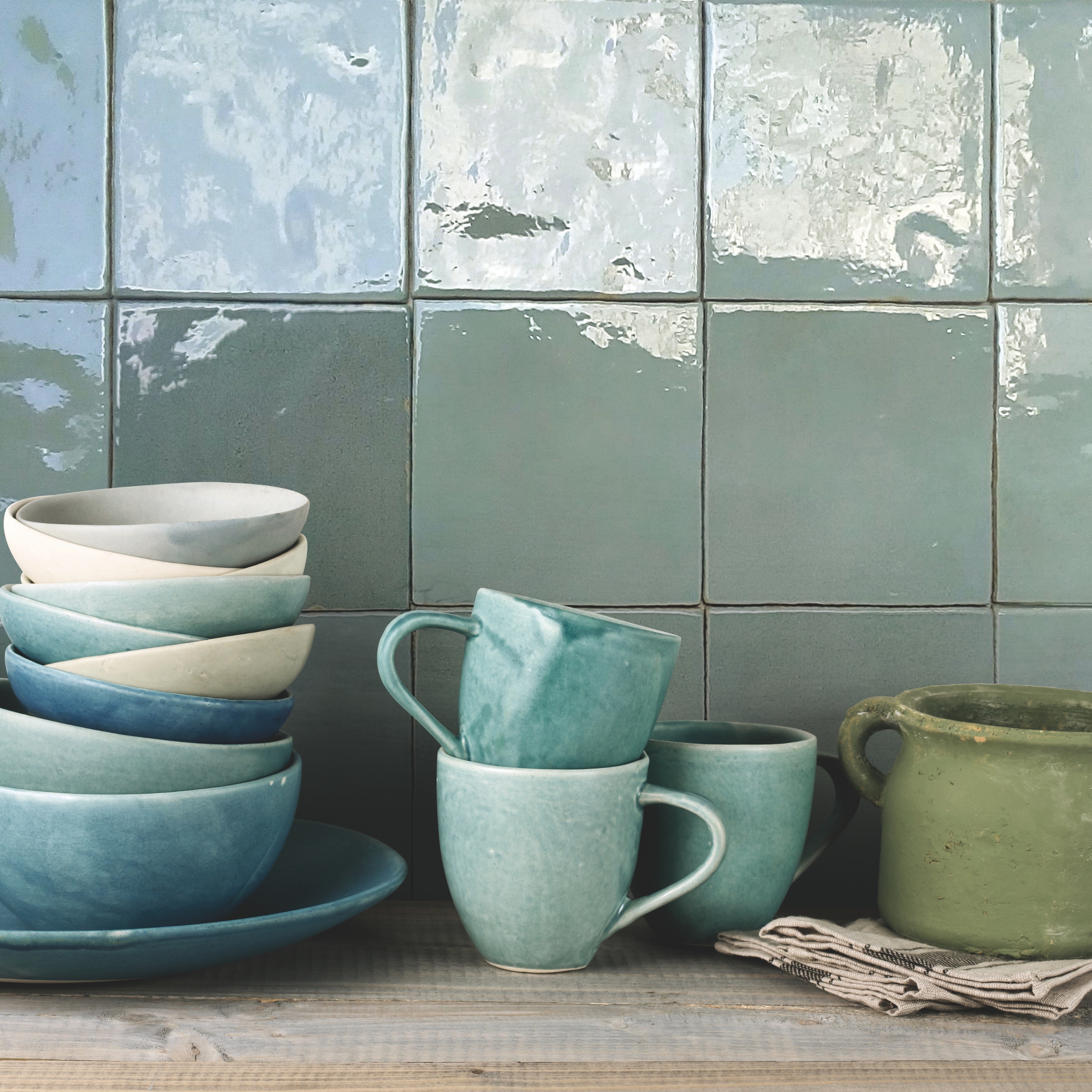 B. MICRO 365 AZUL 33X65 CM B=1.08 M²