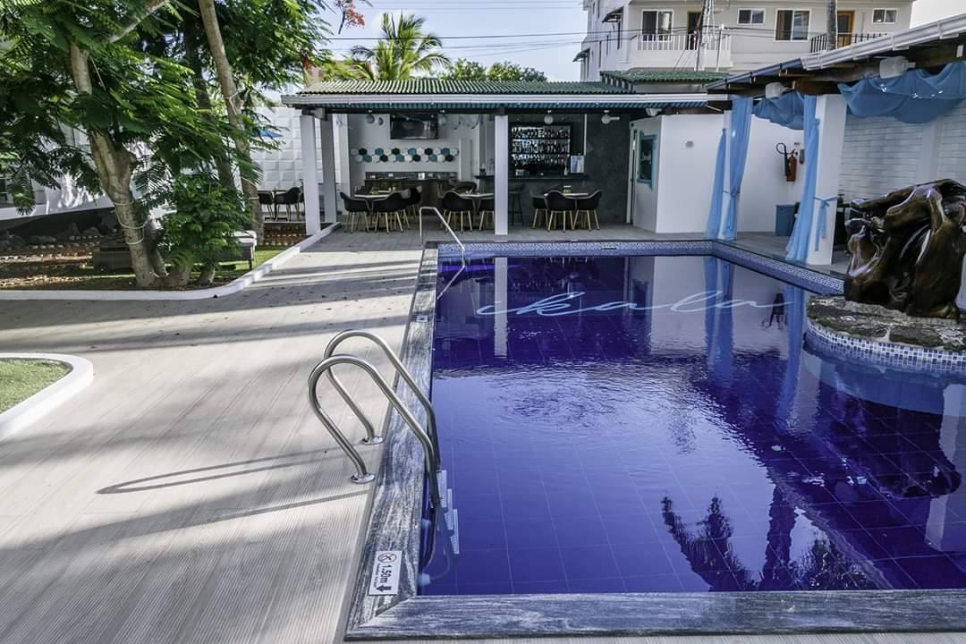 ICEBERG 75X75 RECT NPLUS B=1.12 M²