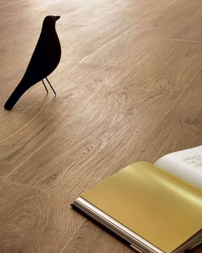 BELFAST ASH 20X160 CM RECT B=1.28 M²