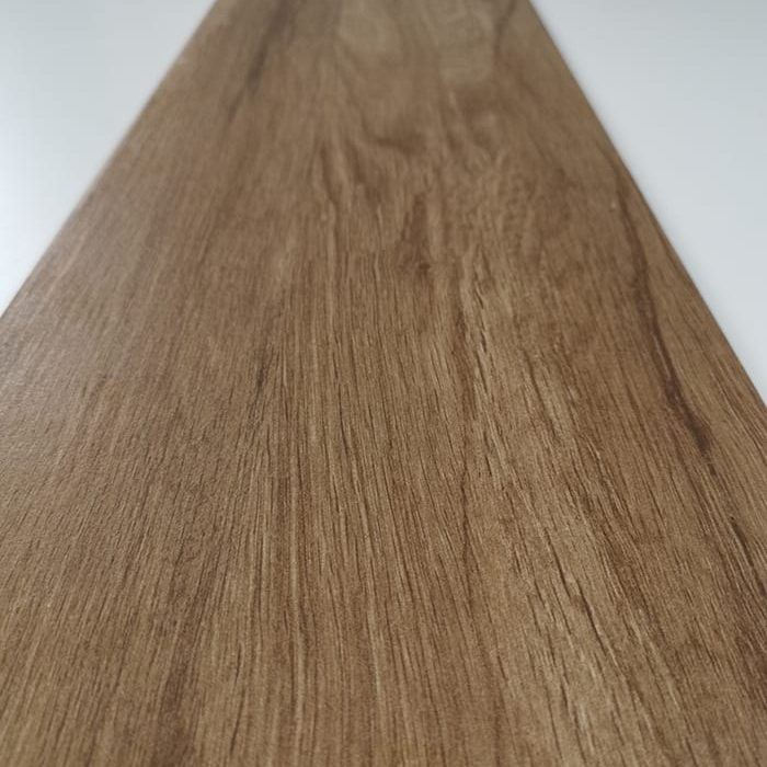 CASTERLY CAOBA 23X120 B=1.12 M²