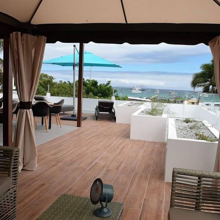 CASTERLY CAOBA 23X120 B=1.12 M²