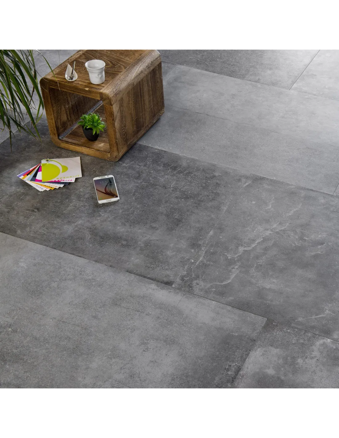 PIERRE DE REVES Charme