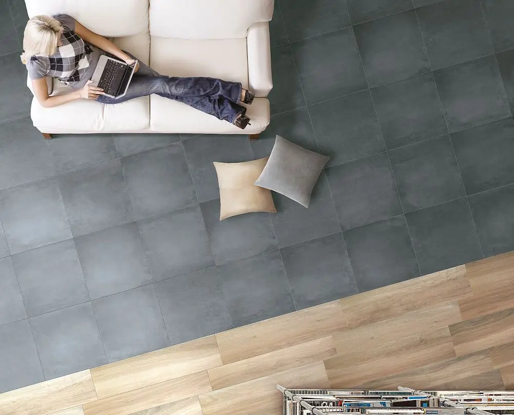 BORNEO DECO DROPS Clay vessel